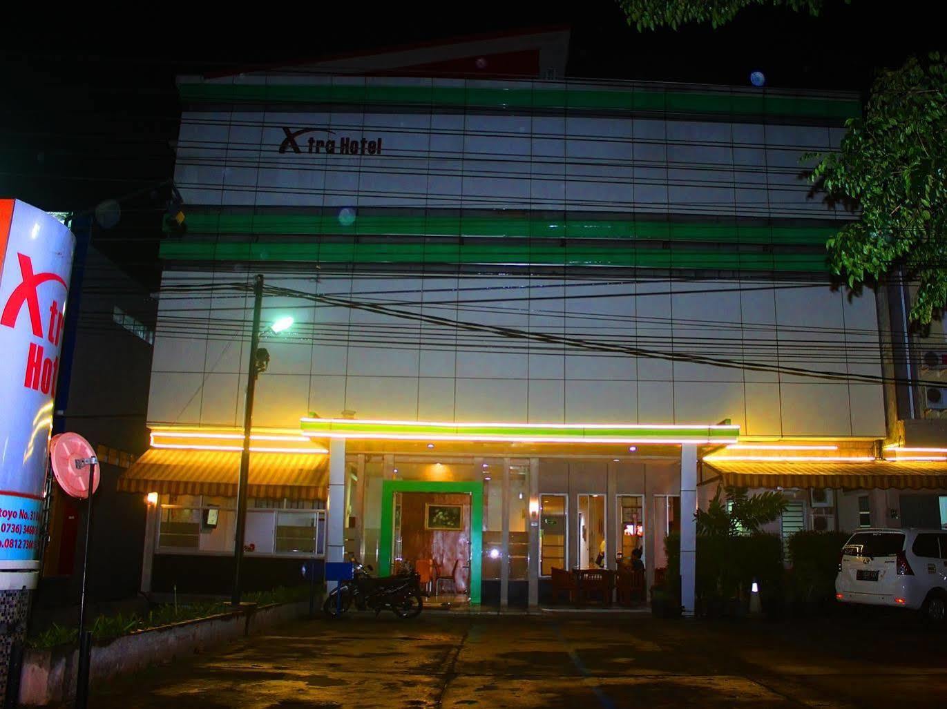 Xtra Hotel Bengkulu Exterior foto